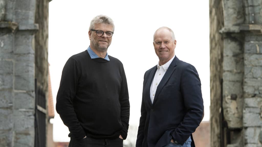 Erik Opsahl og Ola By Rise fra podkastserien «Trondheim i middelalderen» leder samtalen mellom fire forskere under temaet "Gamle myter og ny kunnskap om middelalderen".